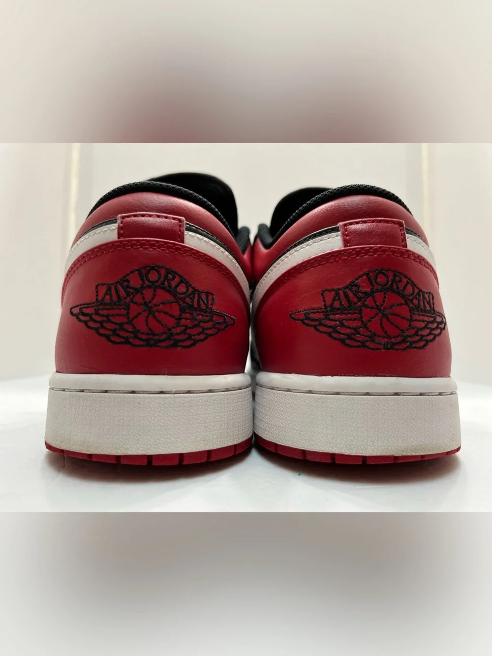 Nike Air Jordan 1 Low Alternate Bred Toe Black Gym Red 553558-066 Size 14